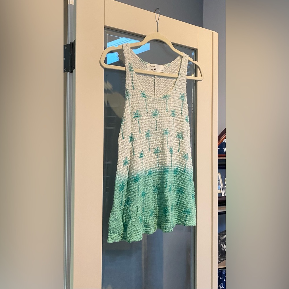 🤍🌴Palm Tree Tank Top - Picture 2 of 2